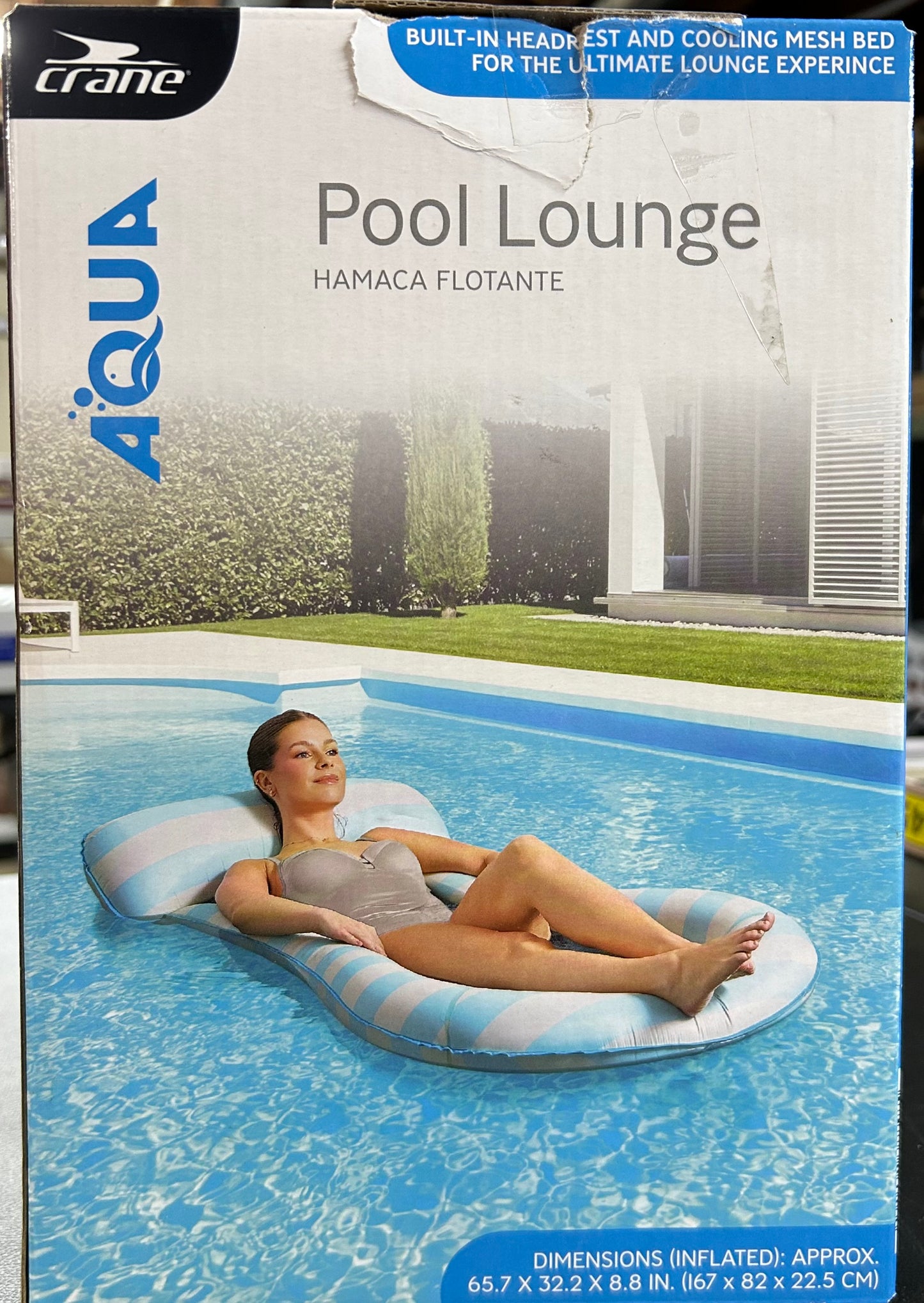 Pool Lounge